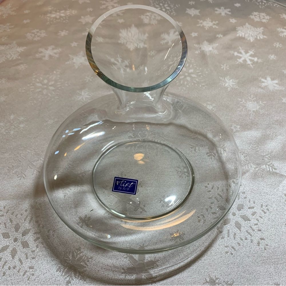 Vintage Flirt by R&B Wine Fkask Clear Glass Decanter Gorgeous